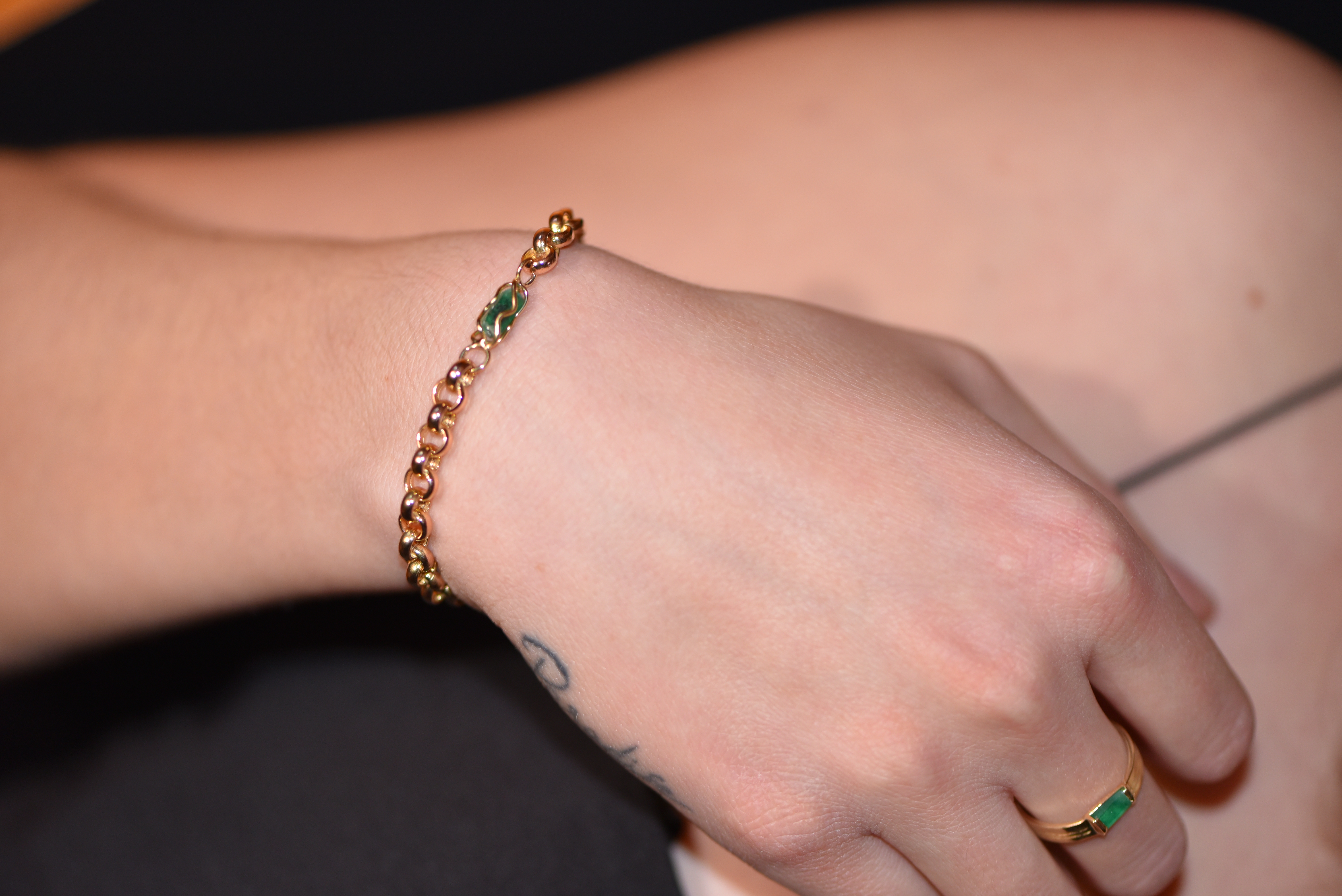Smaragdarmband mit Goldkörberl